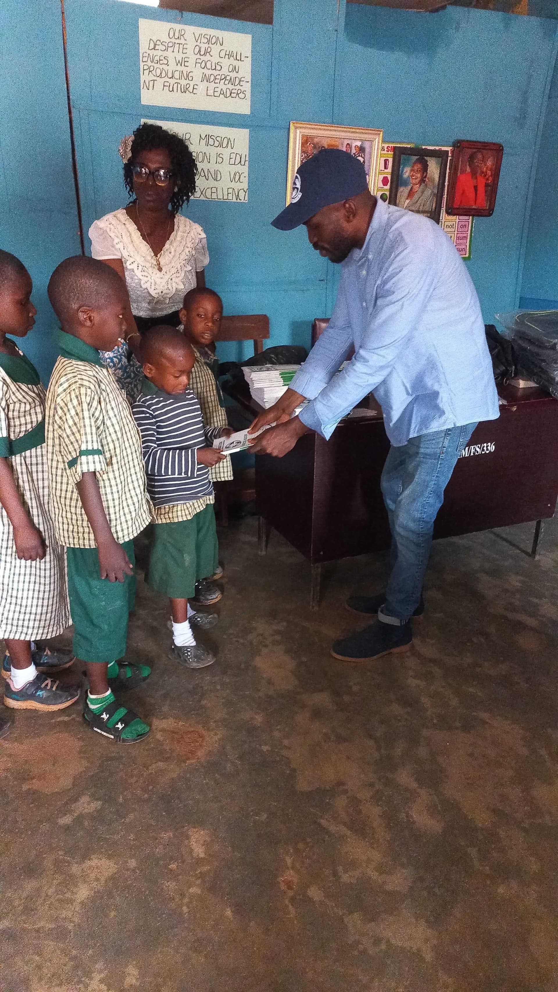 Distribution at Lagelu Special School - Image 14